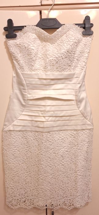 Сукня весільна M