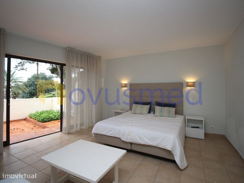Apartamento T0 com piscina, centro de Albufeira — Albufeira E Olhos De Água, Faro