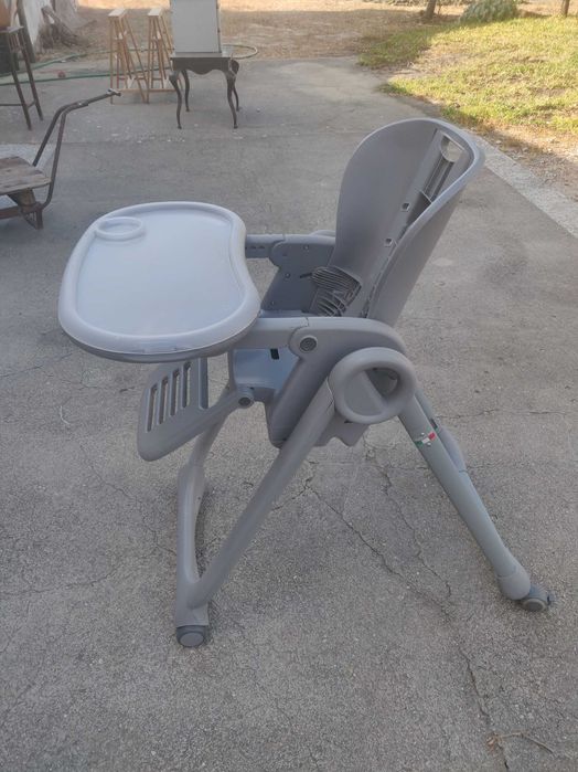 Cadeira de bebe para refeição