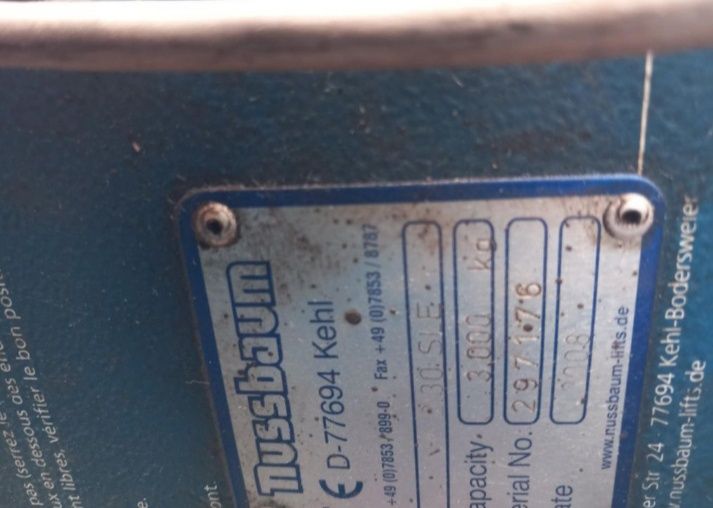 Podnośnik dwukolumnowy