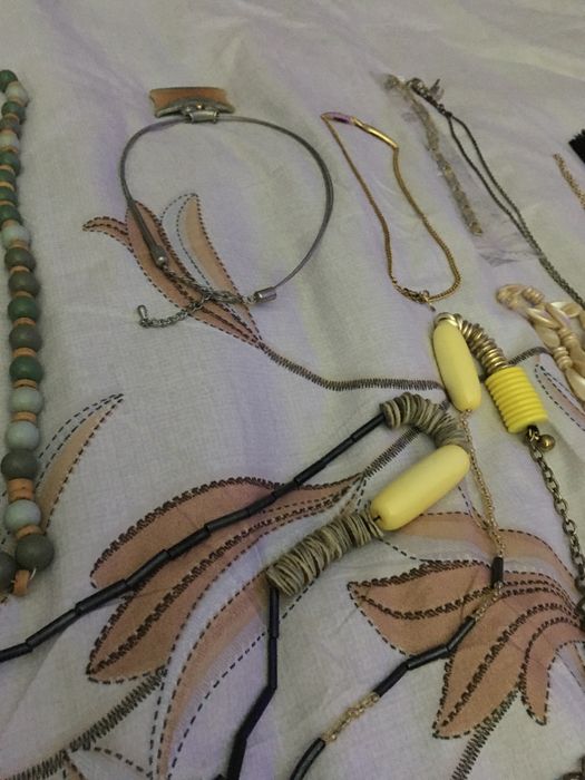 Colares senhora beleza pR seus roupas