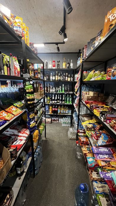 Продається готовий бізнес Буковель магазин(без товару)