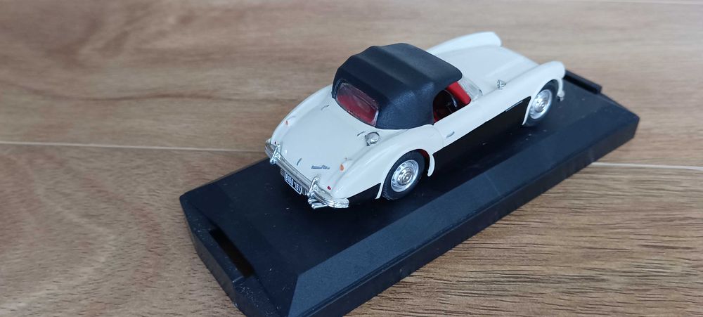 Austin Healey 100 Six Closed Caabriolet 1959  1/43 VITESSE
