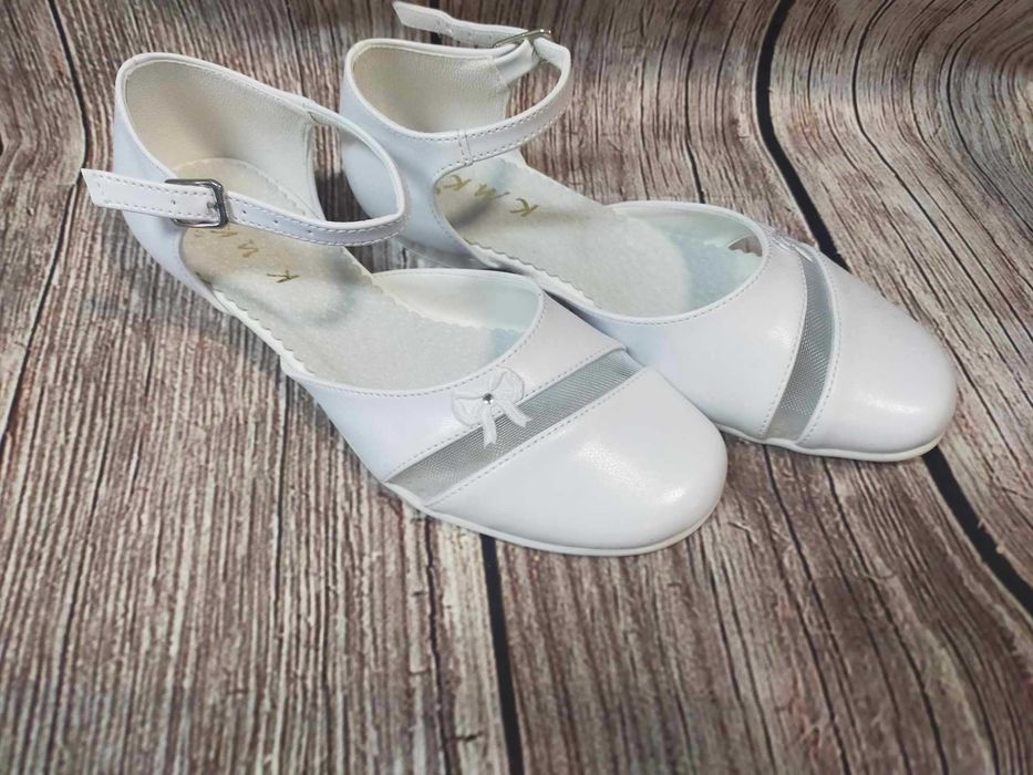 Buty dziewczęce komunijne