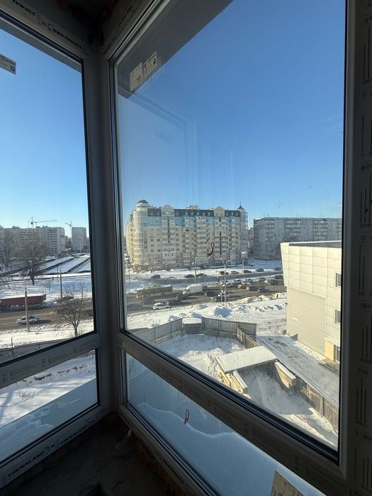 Продам велику 2к квартиру. Лушпи. Новобудова. Еверест