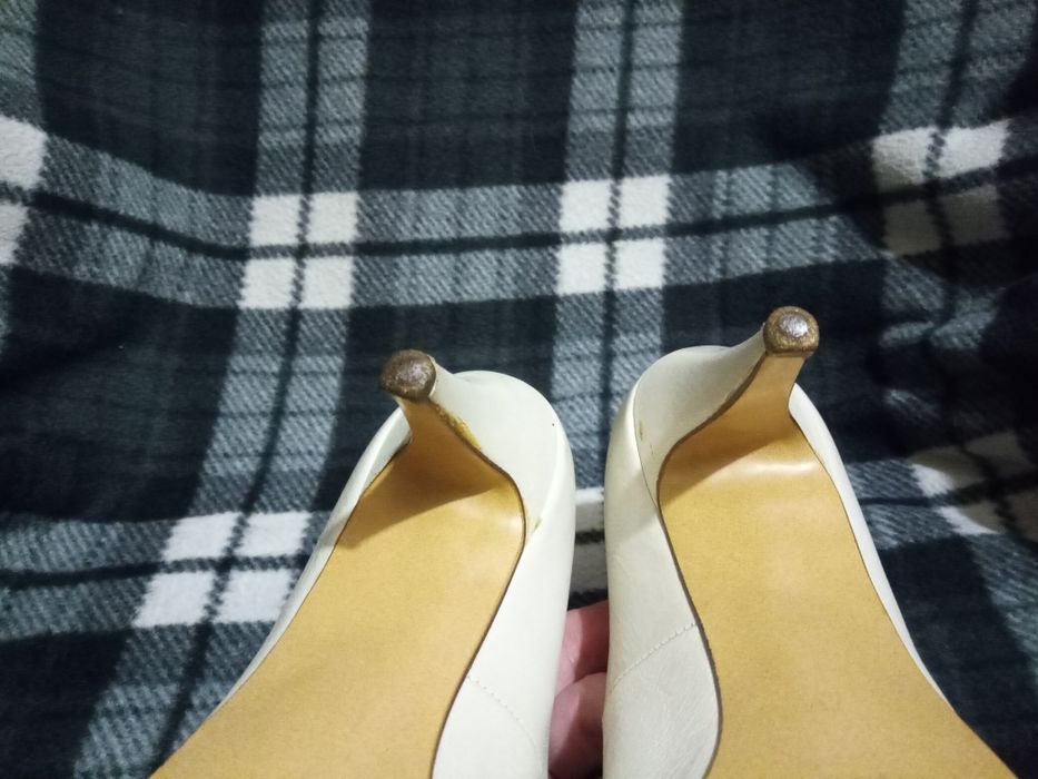 Туфли на каблуке 37 белые с бантом лодочки свадебные Германия кожаные