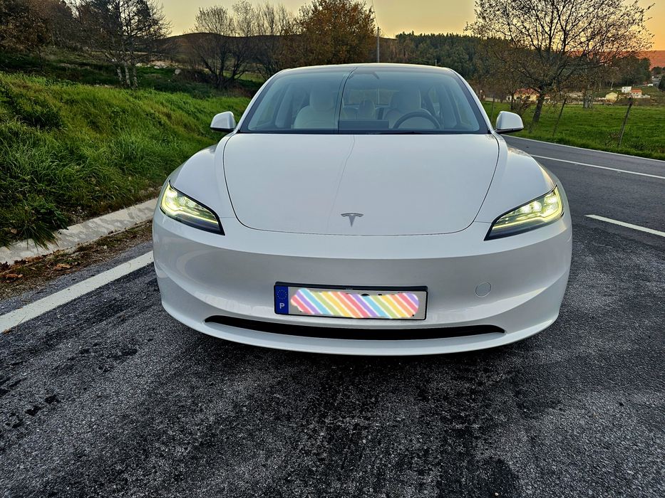 Tesla Model 3 2024 tracção traseira