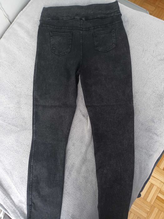 Leginsy szare ala dżins