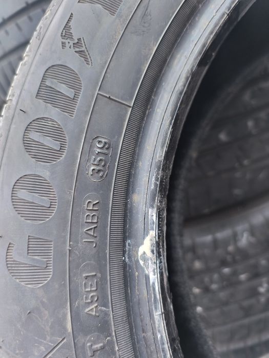 205/55R17 Good year Efficient