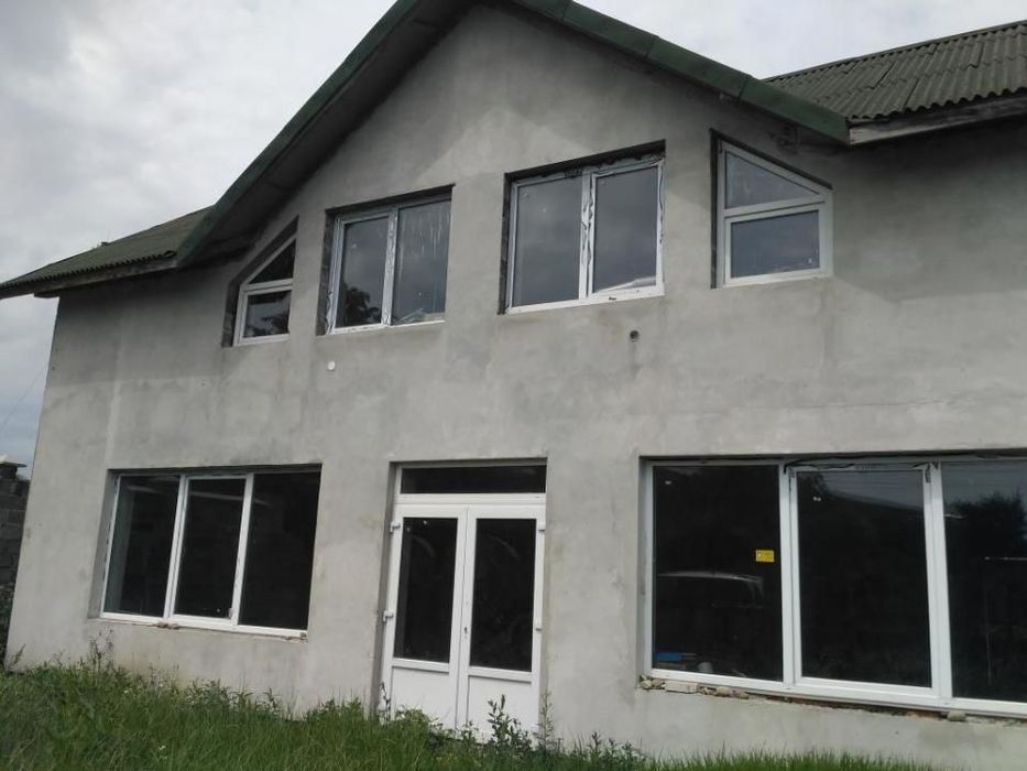 Продається 2 будики  675 кв.м