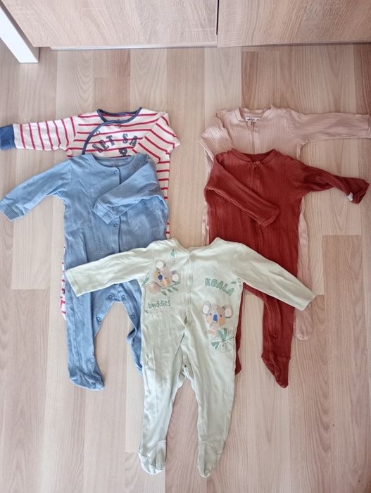 Pajacyki niemowlęce