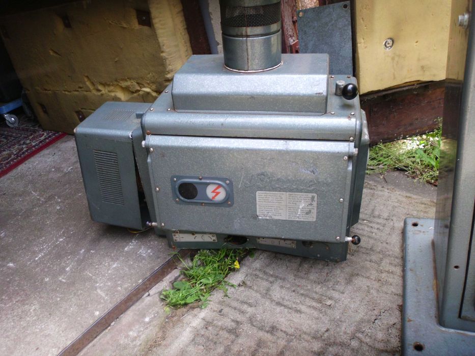 Projektor filmowy 16 Bauer Selecton II  Klangfilm  preampy Siemens