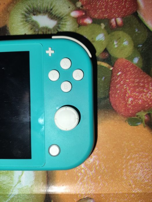 Nintendo switch lite та гра minecraft у подарунок