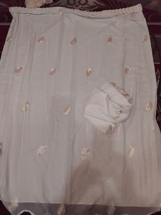 Штори,ніжного,світлого кольору