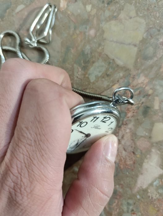 Relogio a Corda SLAVA da USSR de 18 RUBIS de Coleção