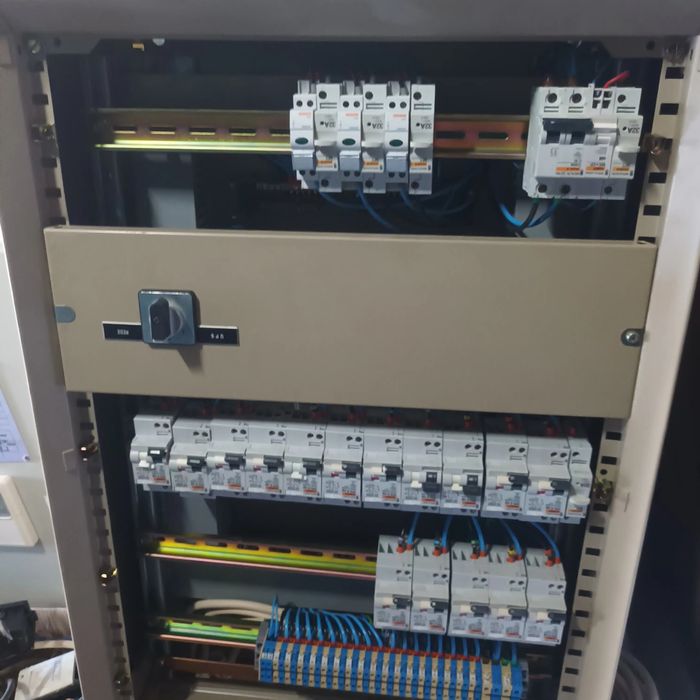 Vendo material   eléctrico