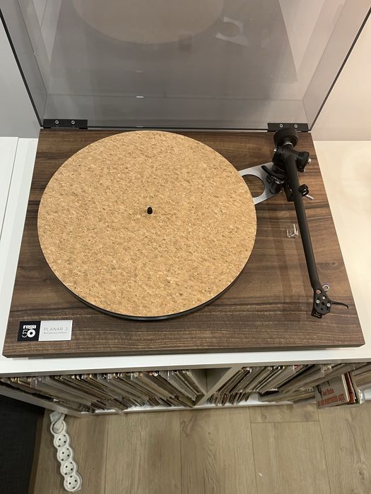 Gira-discos Rega Planar 3 50th AE