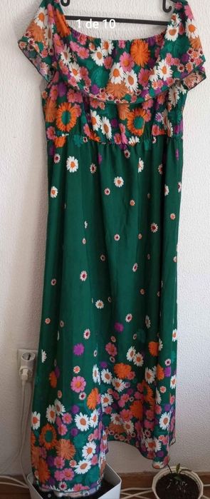 Vestido comprido verde com padrão floral tamanho 44