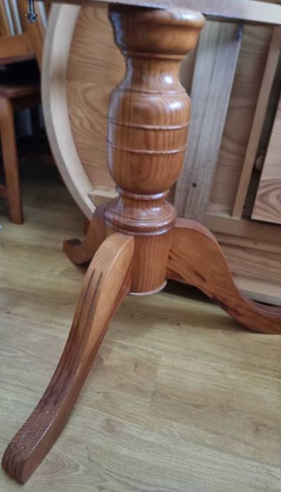 Mesa extensível madeira + 6 cadeiras