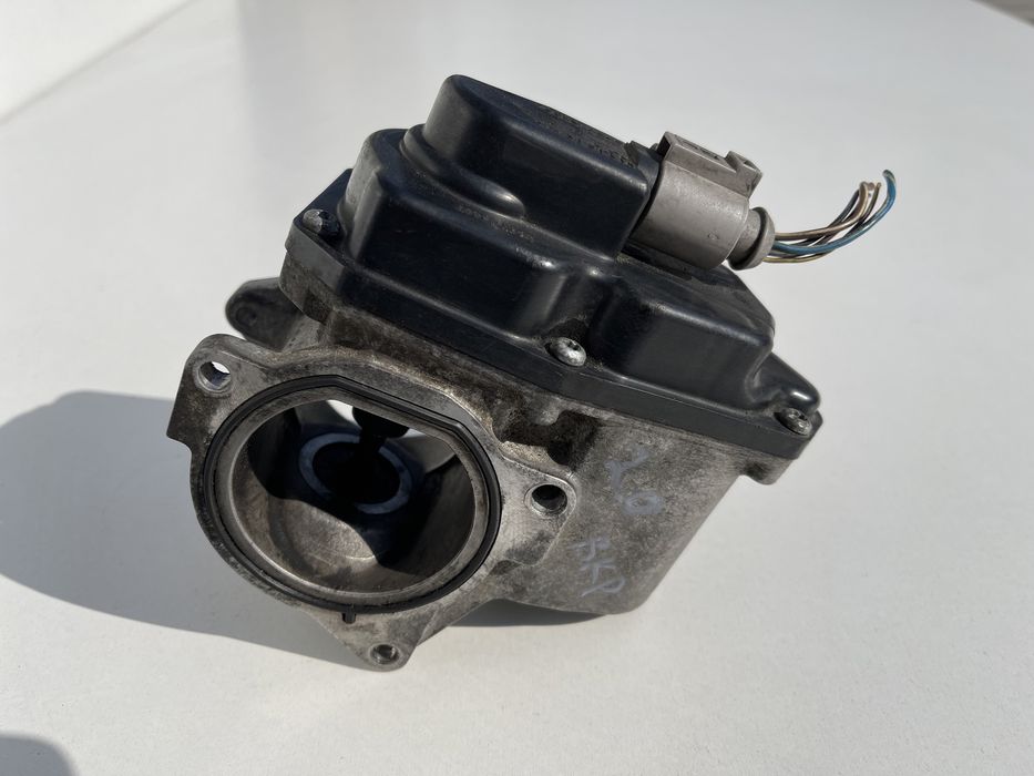 Клапан egr Пассат Б6 2.0tdi BKP BKD BMR BMN Гольф 5 Шкода А5 Тоуран