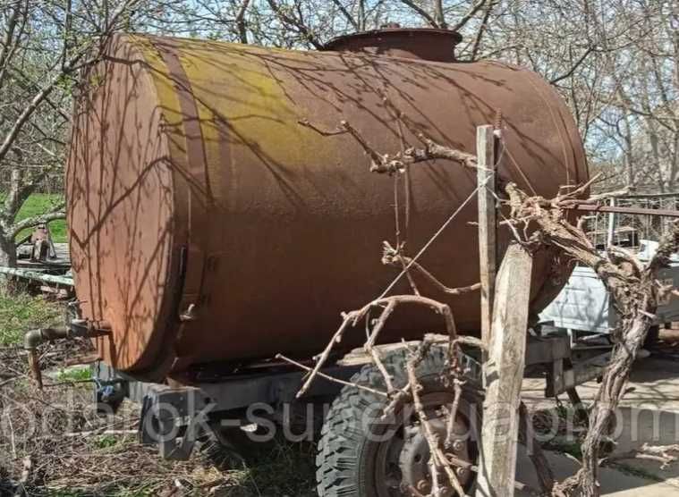 Бочка на шасі 3 м3. Гарний стан. Тетіїв.