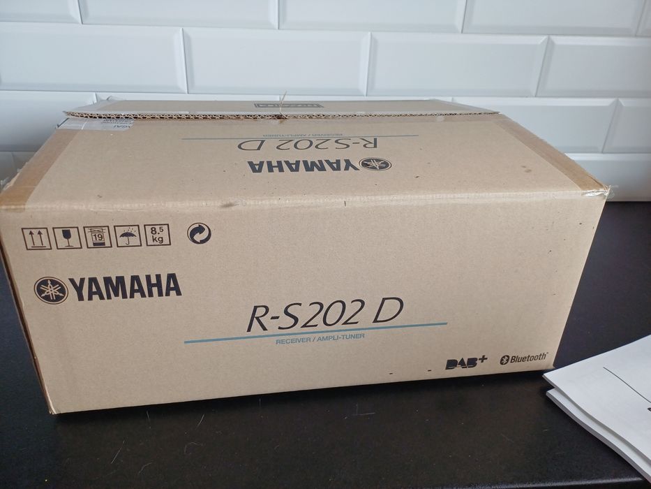 Amplituner Yamaha