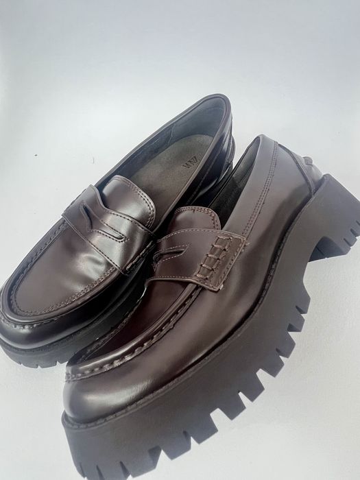 Лофери коричневі Zara
