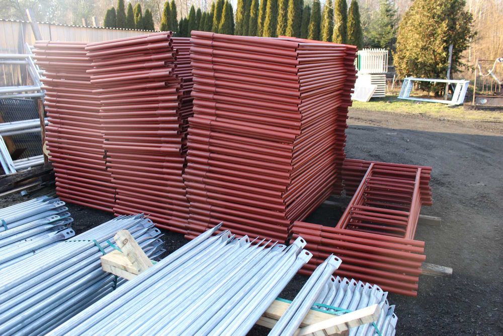 Rusztowanie elewacyjne plettac 9x8m powierzchnia robocza 72m2