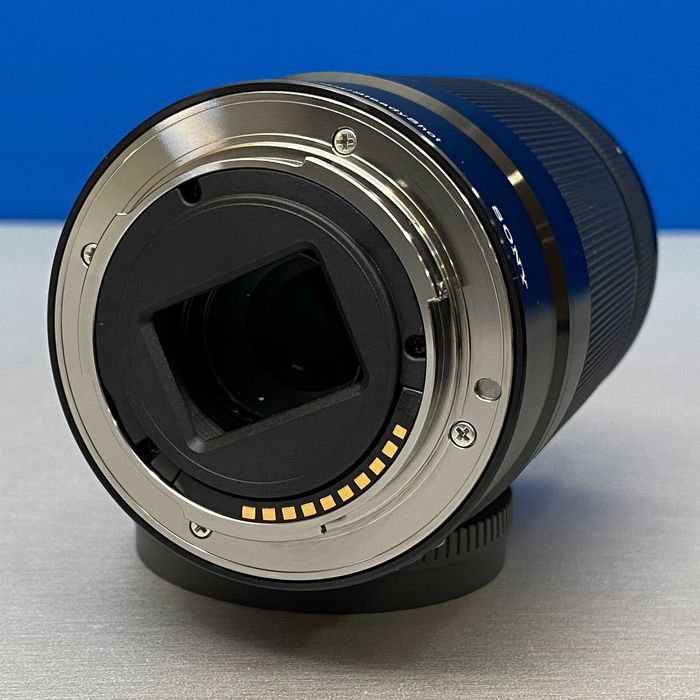 Sony E 55-210mm f/4.5-6.3 OSS