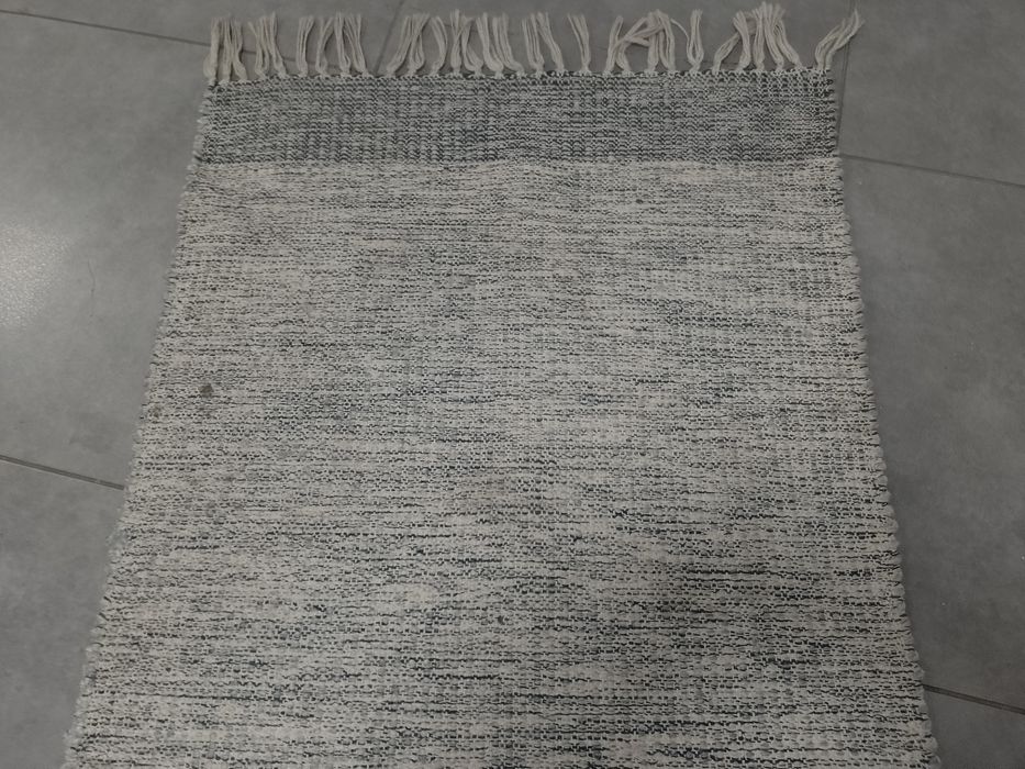 Sprzedam dywanik 150x80 cm.