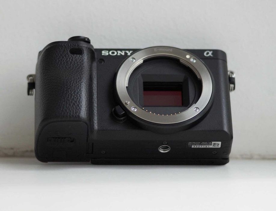 Sony Alpha A6400 kit (16-50mm)