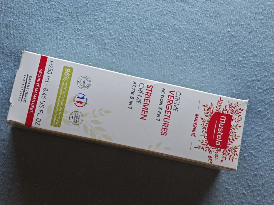 Krem na rozstępy Mustela 250ml