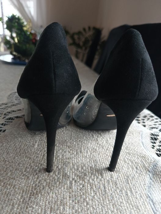 Czarne szpilki wizytowe 39 deezee