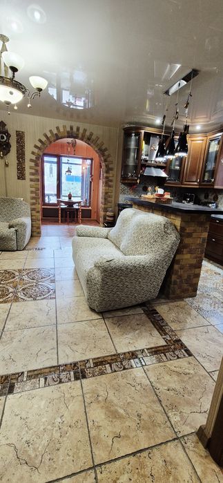 Продаж будинку с. Піщанка