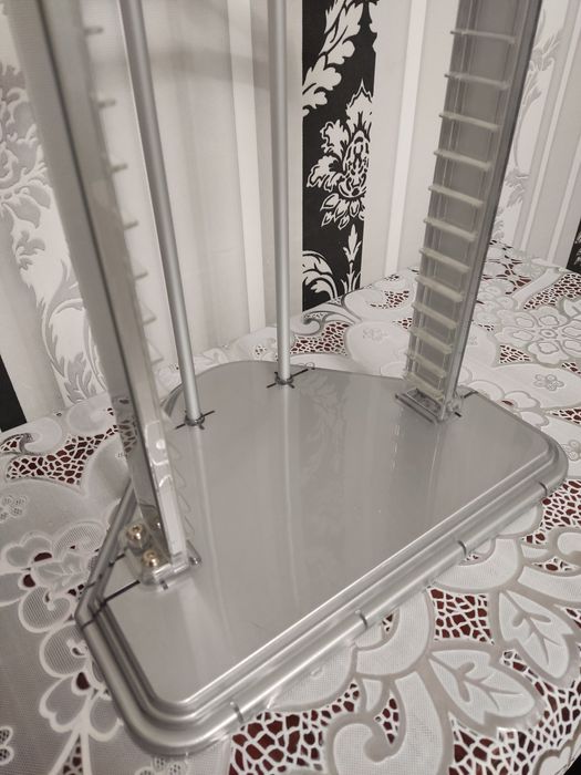 Продам підставку для DVD дисків