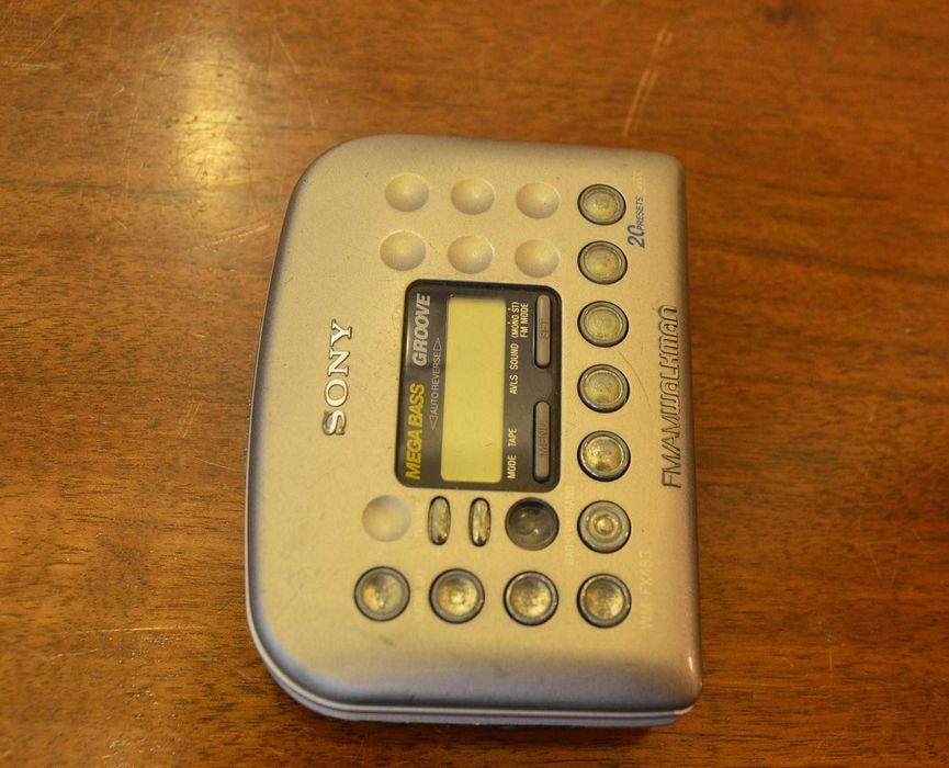 Lote de 6 walkmans e 6 Headphones