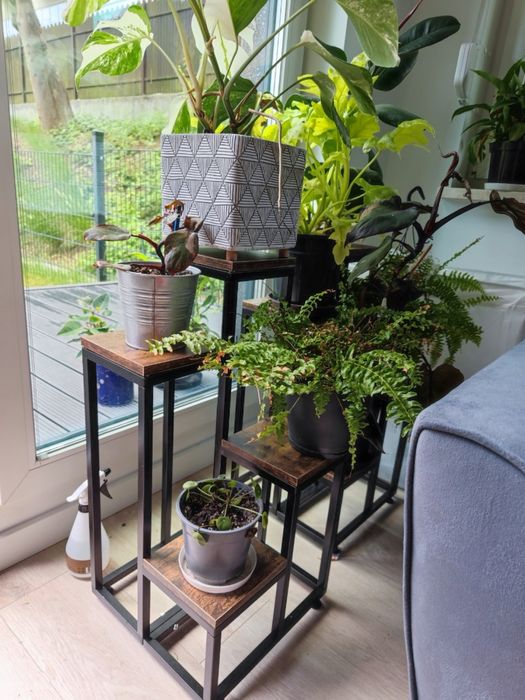 Stojak na Rośliny 4 Poziomowy Kwietnik Piętrowy Metalowy NOWY