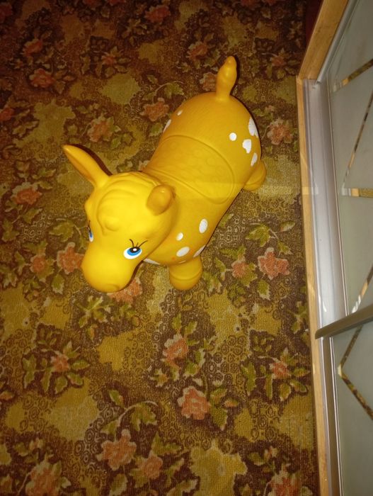 Іграшка пригалка коник б/у