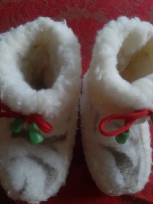 Дитячі пінетки на вибір.