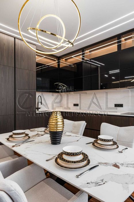 Apartment in Kyiv - More