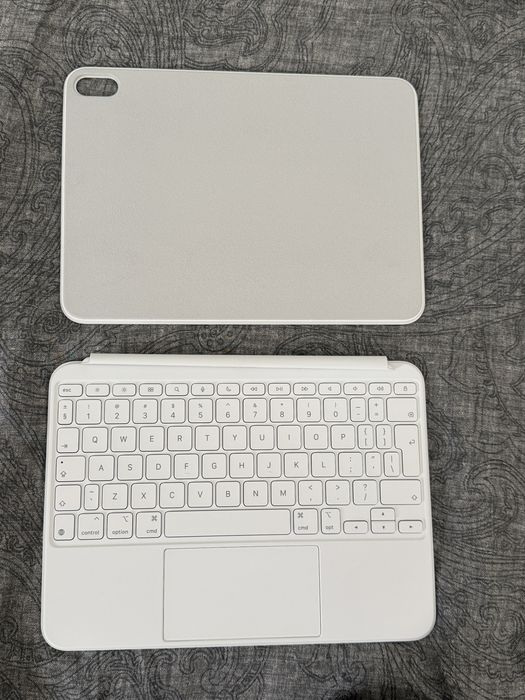 Apple Magic Keyboard Folio iPad A16 / 10 gen 10,9” — NOWA