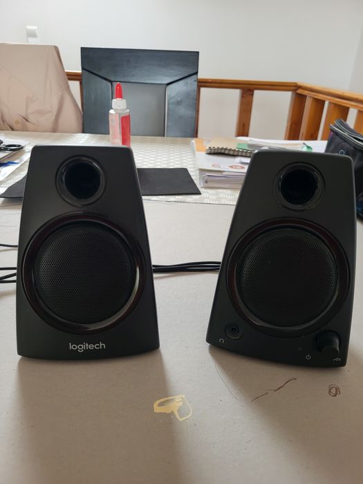 Vendo colunas logitech