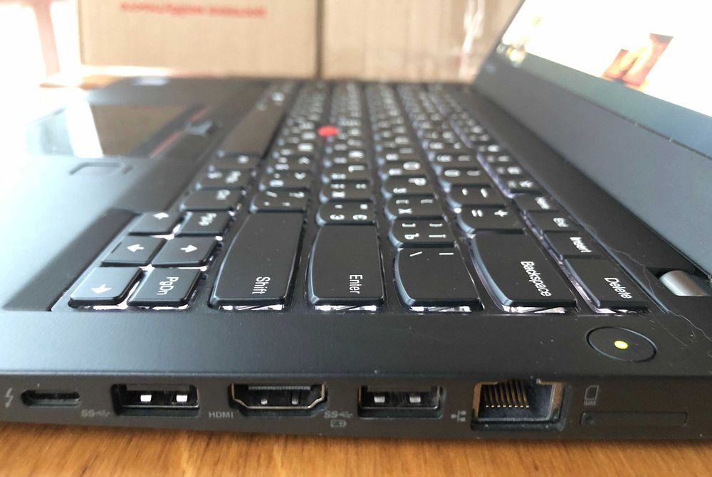 Lenovo Thinkpad i7-7600U 20GB RAM, 512GB SSD 2K IPS 14" 95% sRGB 2 бат