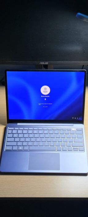 Surface Lapotp Go 3 - Bateria 90%