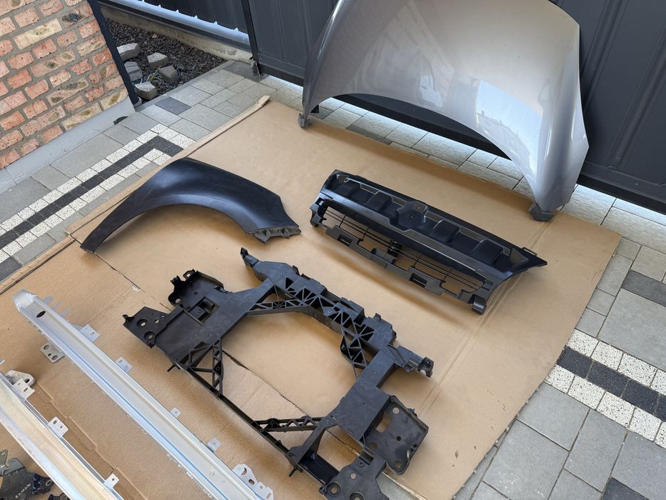 Бампер Renault Scenic 2012-2016 OV369 Білий