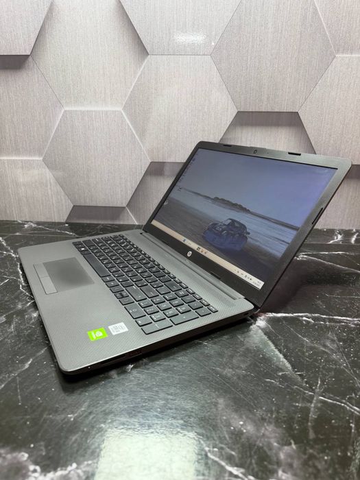 Ігровий HP 250 G7 i5-10gen