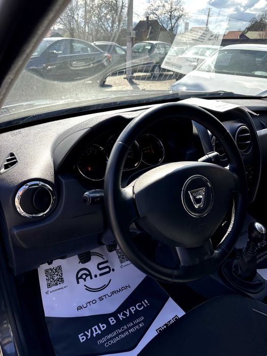 Продам  Dacia Duster 2016 рік можлива розстрочка,кредит,обмін!
