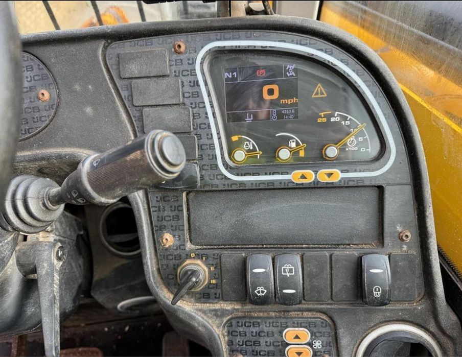 Телескопічний навантажувач 535-125 HiViz