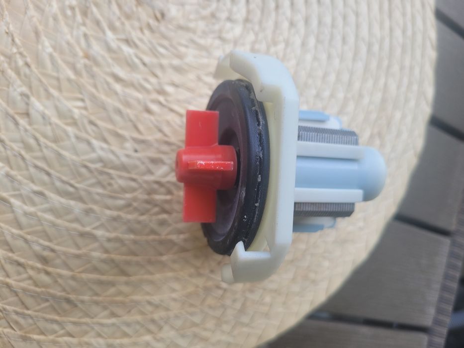 Pompa odpływowa Hotpoint Ariston LKF710XEU/HA