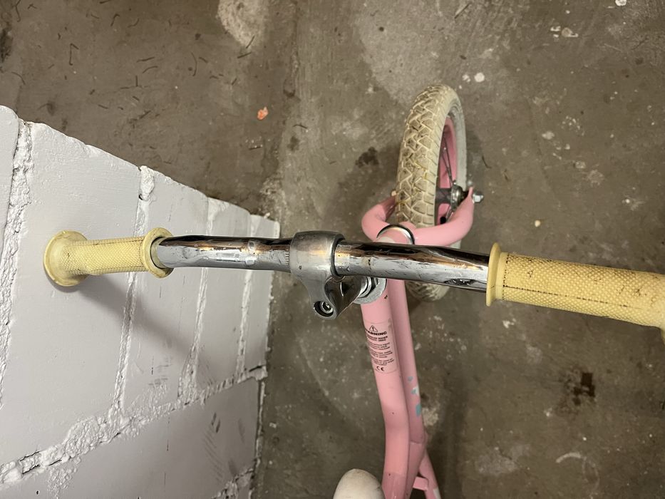 Rowerek biegowy dla dziewczynki